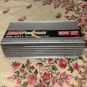 Coleman Power inverter 800 watts 1600. Watts peak